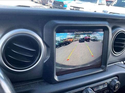 Used 2021 Jeep Wrangler Unlimited Sport AWD/4WD image 27