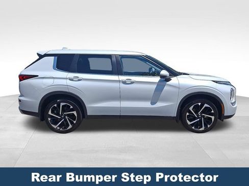 Used 2022 Mitsubishi Outlander SE AWD/4WD image 9