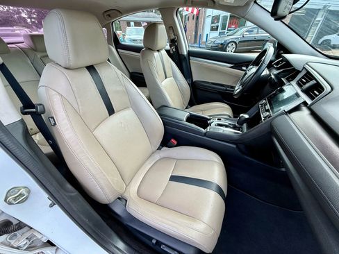 Used 2016 Honda Civic Touring image 11