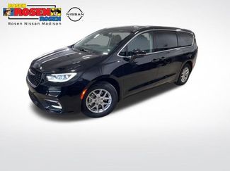 Used 2024 Chrysler Pacifica Touring-L 360° Tour