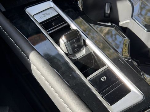 New 2026 Volkswagen Atlas Cross Sport SEL R-Line image 34