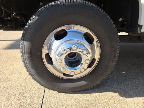 Certified 2025 Ford F350 Lariat image 3