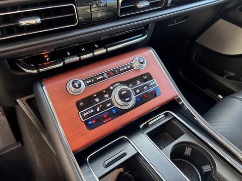 Certified 2020 Lincoln Aviator Grand Touring w/ Equipment Group 302A image 22