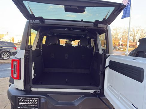 New 2025 Ford Bronco Outer Banks w/ Sasquatch Package image 9