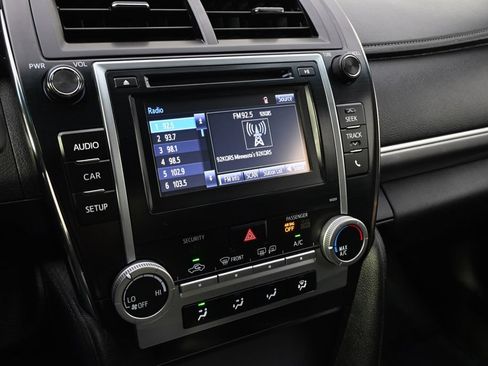 Used 2014 Toyota Camry SE w/ Fleet Convenience Package FWD image 27