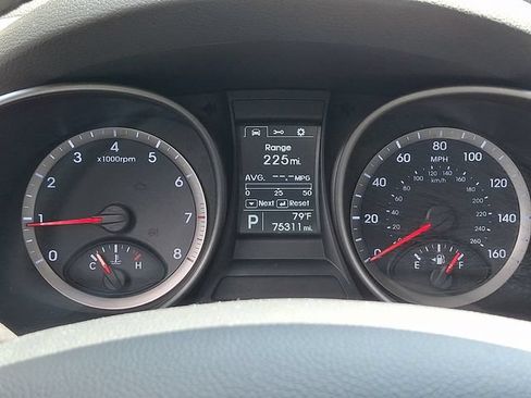 Used 2013 Hyundai Santa Fe Sport w/ Popular Equipment Pkg AWD/4WD image 24