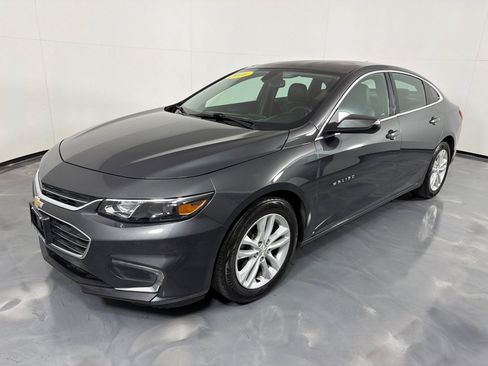 Used 2016 Chevrolet Malibu LT w/ Leather Package FWD image 8