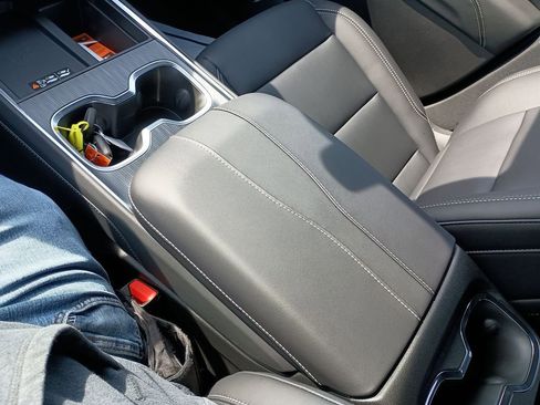 New 2026 GMC Acadia Elevation w/ Elevation Premium Package FWD image 26