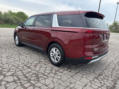 Used 2024 Kia Carnival LX FWD image 31