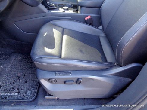 Used 2018 Volkswagen Atlas SEL image 8