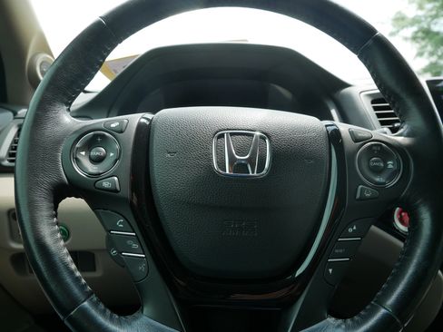 Used 2016 Honda Pilot Elite image 25