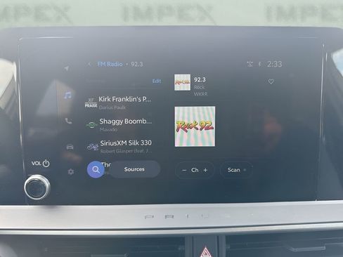 Used 2025 Toyota Prius LE image 16