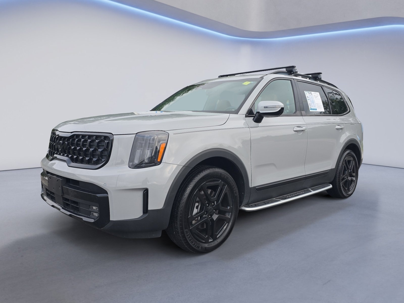 Used 2025 Kia Telluride SX X-Line AWD/4WD image 1