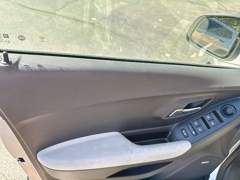 Used 2020 Chevrolet Trax Premier AWD/4WD image 18