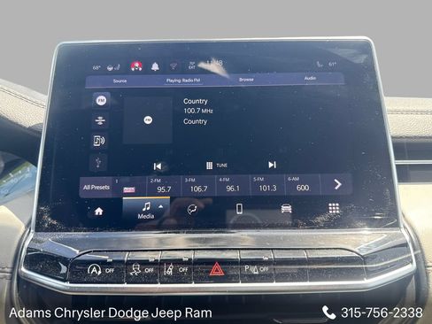 Used 2025 Jeep Compass Limited AWD/4WD image 18