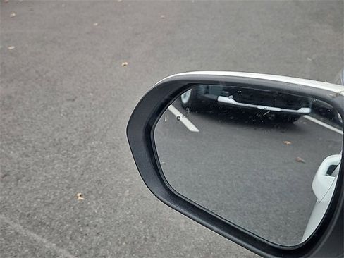 Certified 2024 Kia Seltos SX w/ SX Sunroof Package image 24