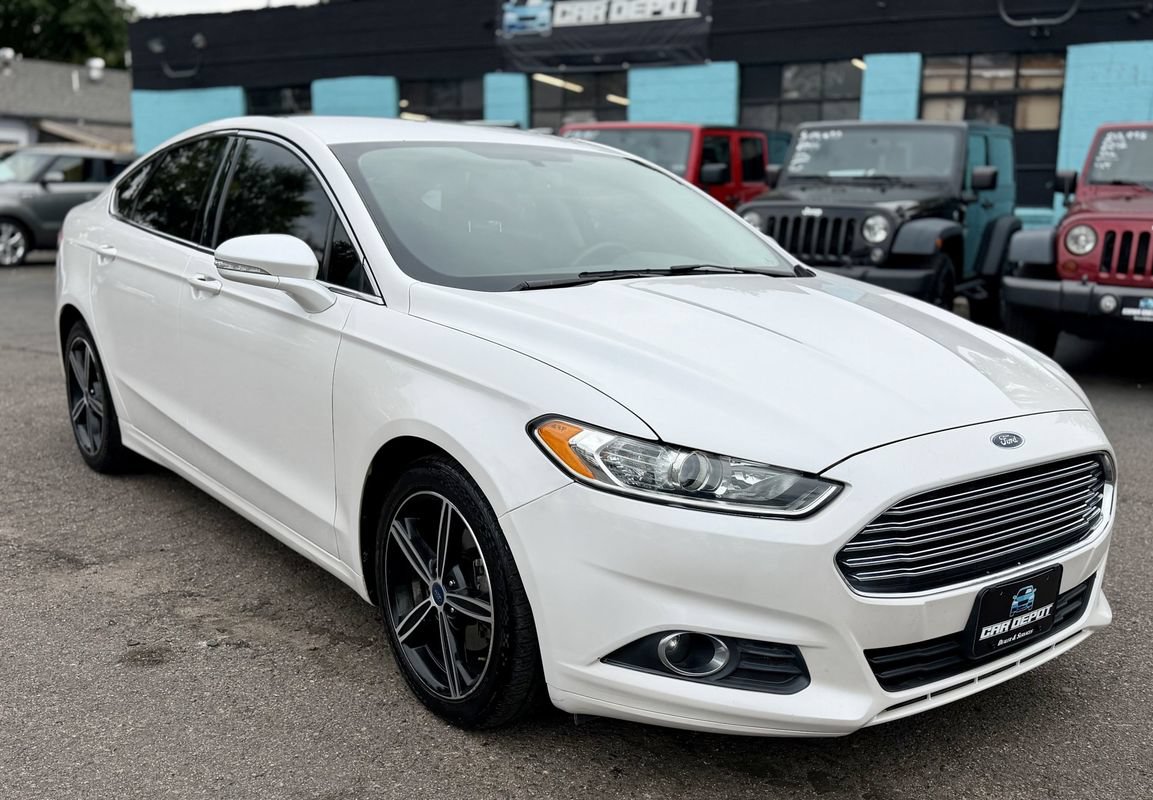 Used 2015 Ford Fusion SE w/ Equipment Group 202A FWD image 1