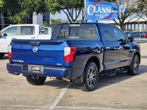 Used 2021 Nissan Titan SV w/ SV Convenience Package image 7