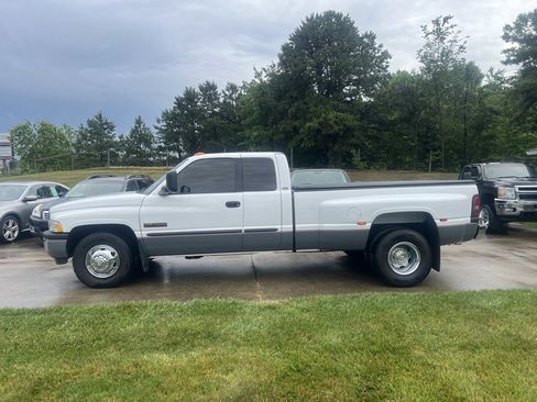 Used 2001 Dodge Ram 3500 Truck 2WD Quad Cab image 5