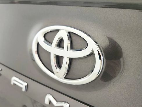 Used 2023 Toyota Camry SE FWD image 16