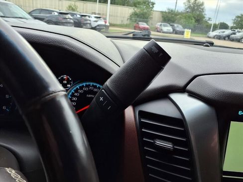 Used 2016 Chevrolet Suburban LTZ AWD/4WD image 21