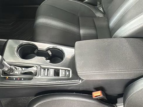 Used 2025 Honda Civic Sport image 32