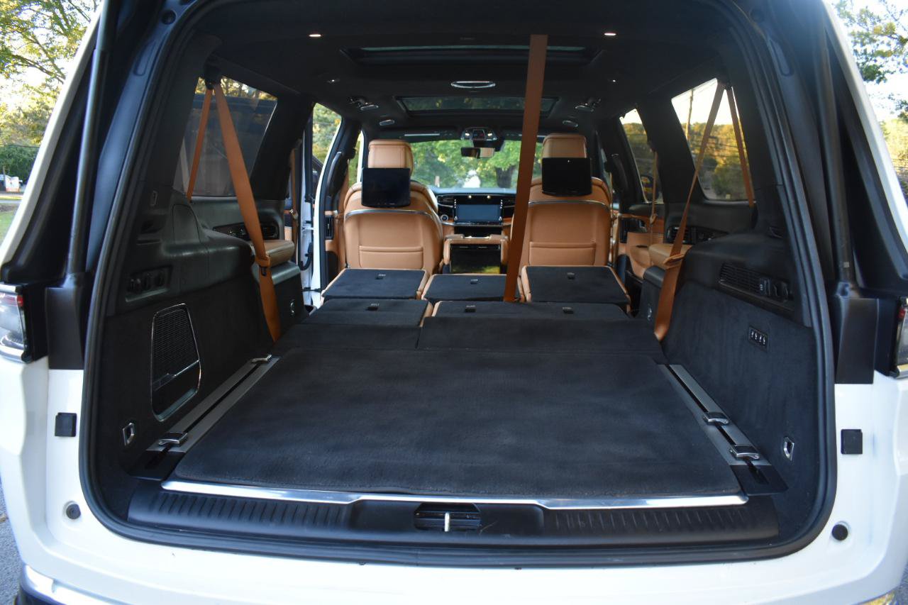 Used 2023 Jeep Grand Wagoneer L Series III w/ Rear Seat Video Group 1 AWD/4WD image 30