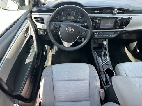 Used 2016 Toyota Corolla LE FWD image 11