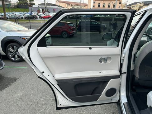 Used 2024 Hyundai Ioniq 5 Limited image 67
