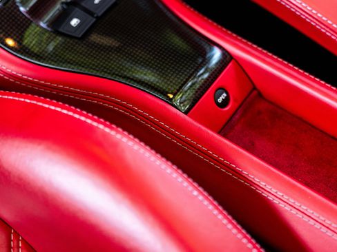 Used 2013 Ferrari 458 Spider image 16