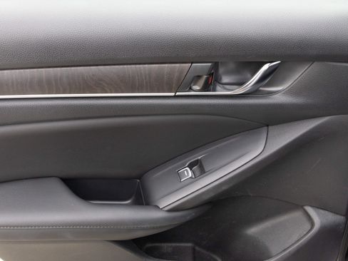 Used 2021 Honda Accord EX-L image 34