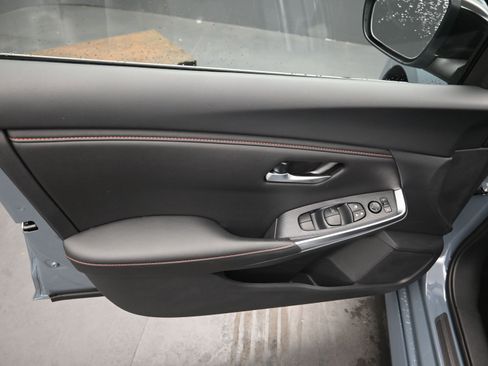 New 2025 Nissan Sentra SR image 11