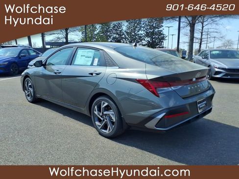 New 2026 Hyundai Elantra Limited image 3