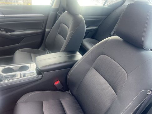 Certified 2023 Nissan Altima 2.5 SV image 5