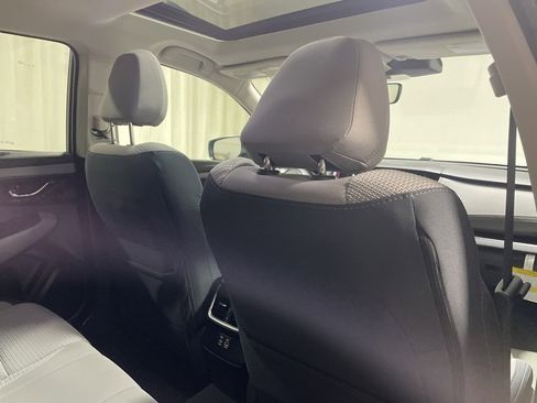 Used 2025 Subaru Outback Premium w/ Popular Package #1A image 12