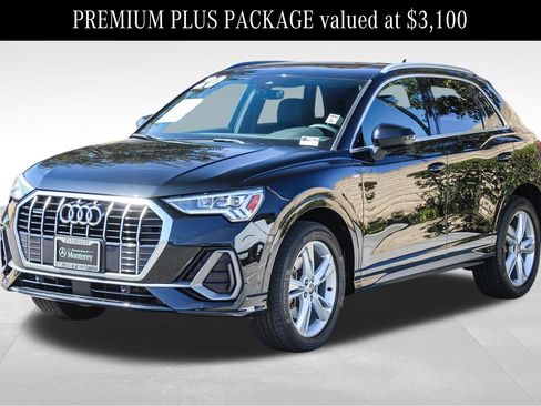 Used 2020 Audi Q3 2.0T Premium Plus w/ Premium Plus Package AWD/4WD image 3