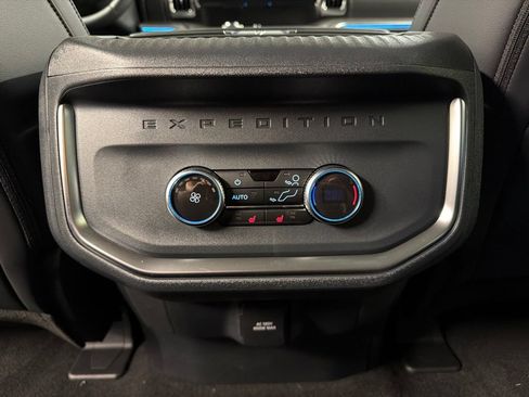 New 2027 Ford Expedition Platinum w/ Driver's Package AWD/4WD image 38