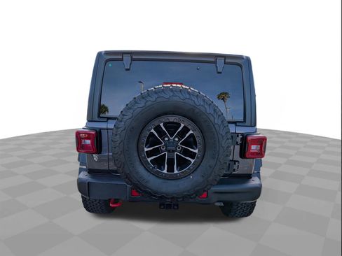 Used 2024 Jeep Wrangler Unlimited Rubicon w/ XTREMEE 35" Tire Package AWD/4WD image 5