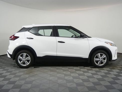 Used 2024 Nissan Kicks S FWD image 2