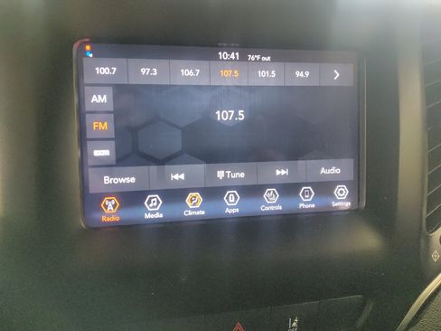 Used 2021 Jeep Cherokee Latitude Plus FWD image 25