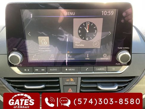 Used 2023 Nissan Altima 2.5 SV image 3