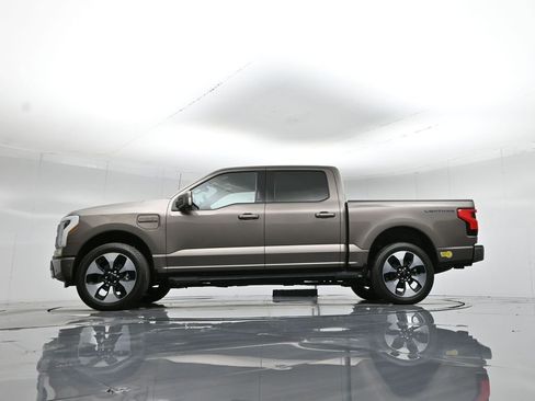 Certified 2022 Ford F150 Lightning Platinum image 7