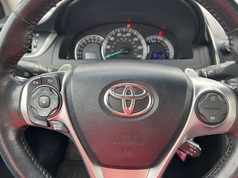 Used 2013 Toyota Camry SE FWD image 15