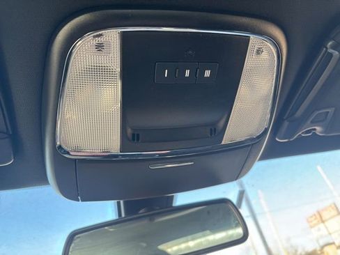 Used 2023 Dodge Charger GT image 27