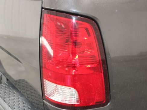 Used 2015 RAM 1500 Express RWD image 16