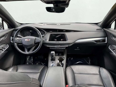 Used 2019 Cadillac XT4 Premium Luxury AWD/4WD image 14
