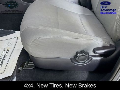 Used 2021 Toyota Tacoma SR AWD/4WD image 18