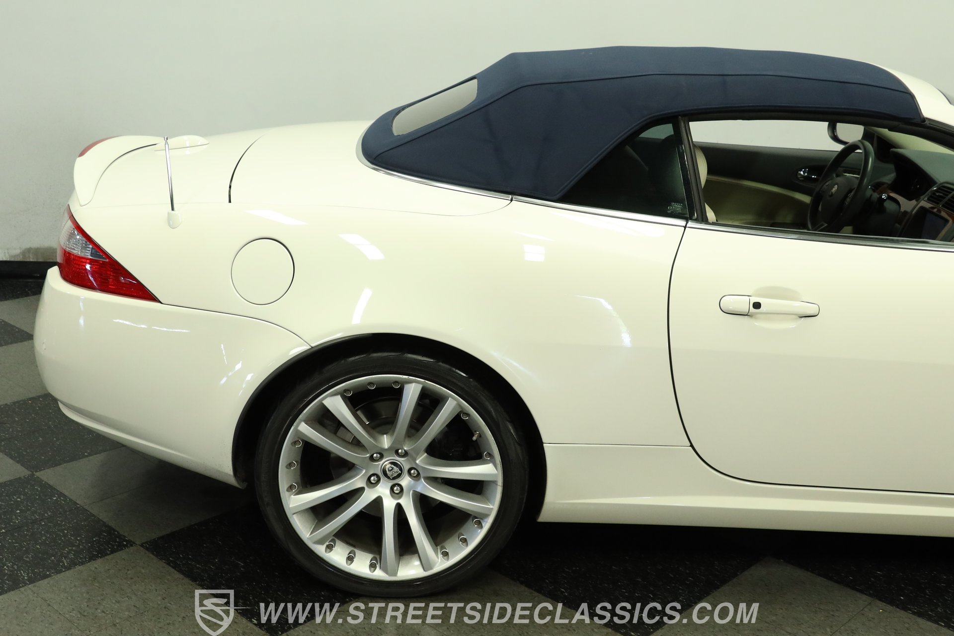 Used 2007 Jaguar XKR R RWD image 28