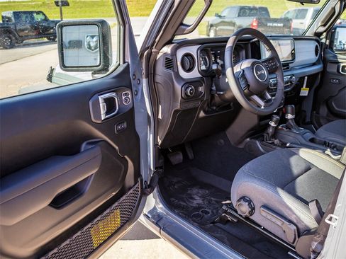 New 2025 Jeep Wrangler Sport S image 23