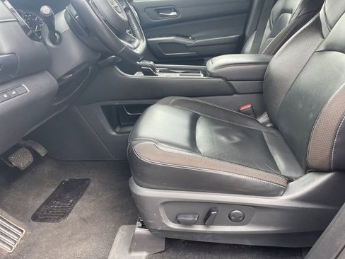 Used 2022 Nissan Pathfinder SL w/ SL Premium Package image 13